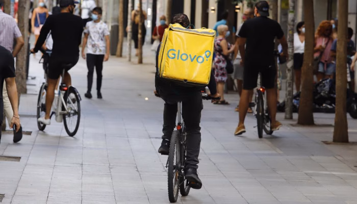 CCOO consigue la regularización como personal laboral de 3.060 personas trabajadoras que constaban como falsos autónomos de Glovo en Andalucía