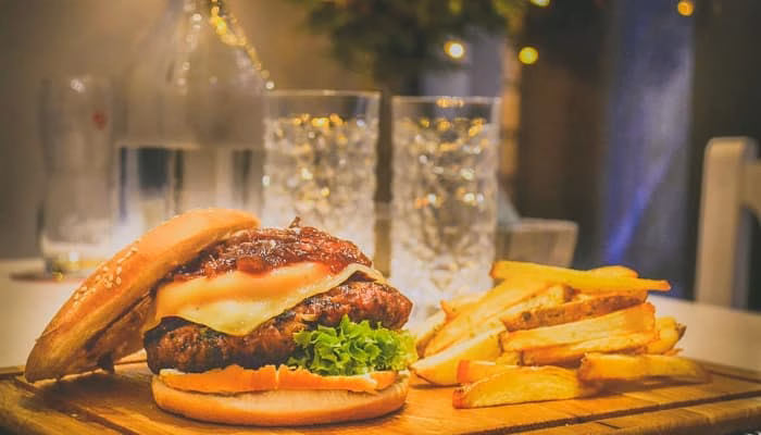 CCOO reclama responsabilidad a las empresas de Comida Rápida