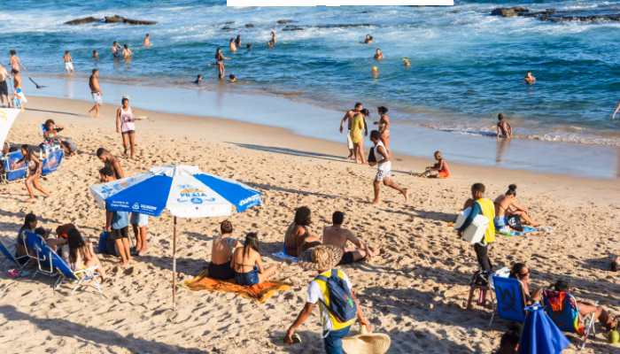 El elitismo del sector turístico: dispara los precios y ya factura como en 2019 con 30 millones menos de turistas